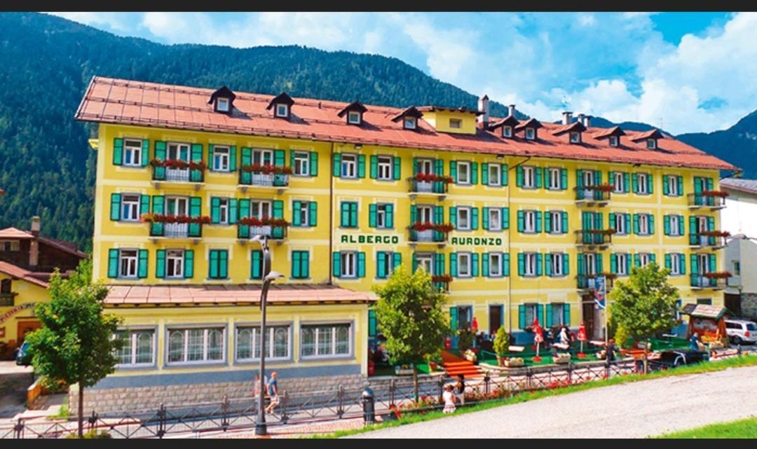 Hotel Auronzo Auronzo di Cadore Esterno foto