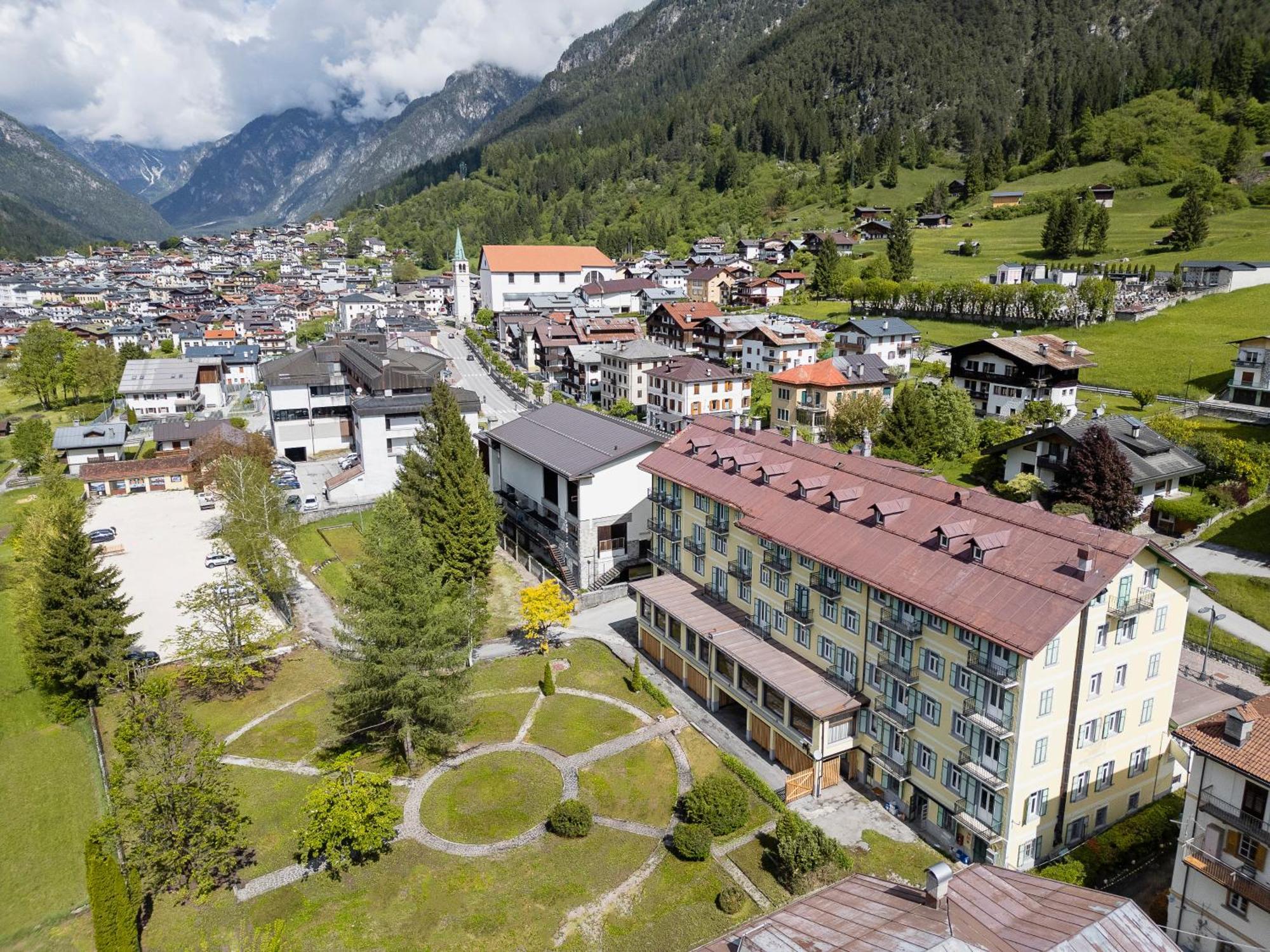 Hotel Auronzo Auronzo di Cadore Esterno foto
