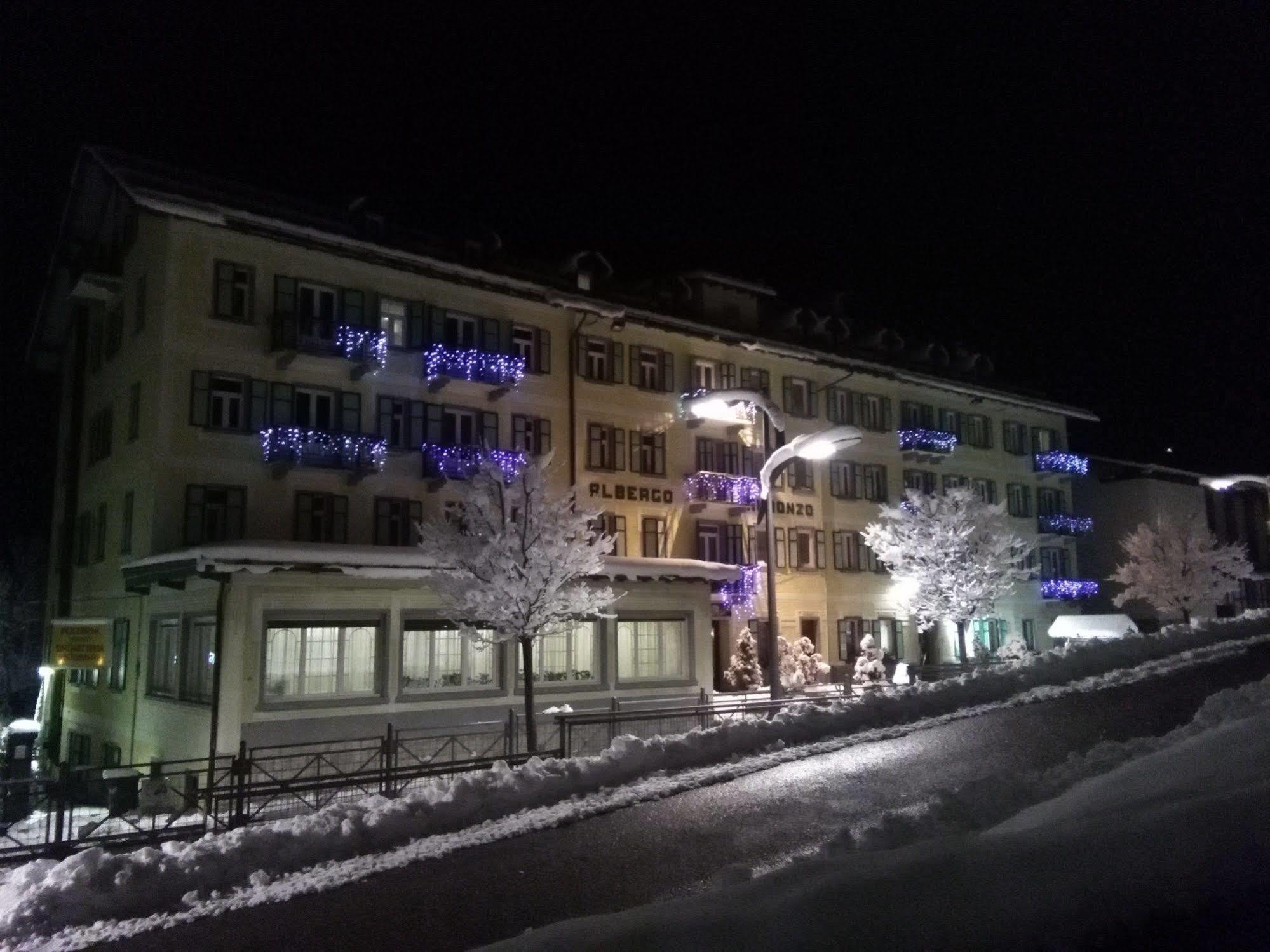 Hotel Auronzo Auronzo di Cadore Esterno foto